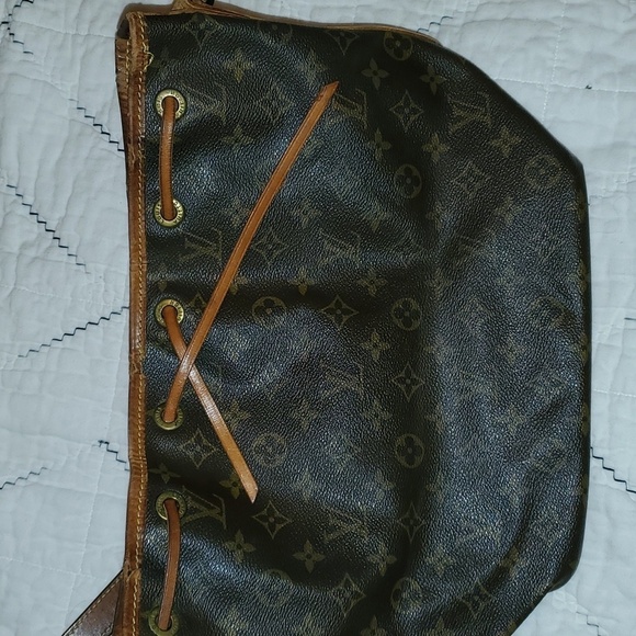Louis Vuitton Vintage Monogram Noe Drawstring Bag - Picture 13 of 16